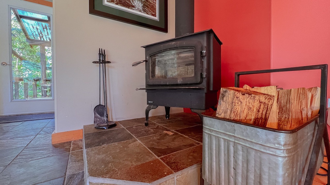 Photo of Livingroom in Tofino