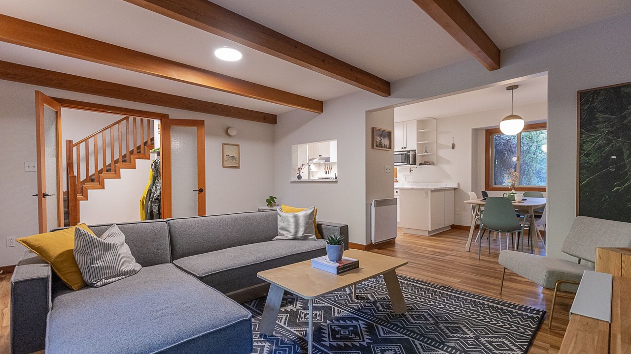 Photo of Livingroom in Tofino