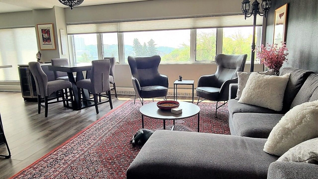 Photo of Livingroom in Saskatoon Downtown
