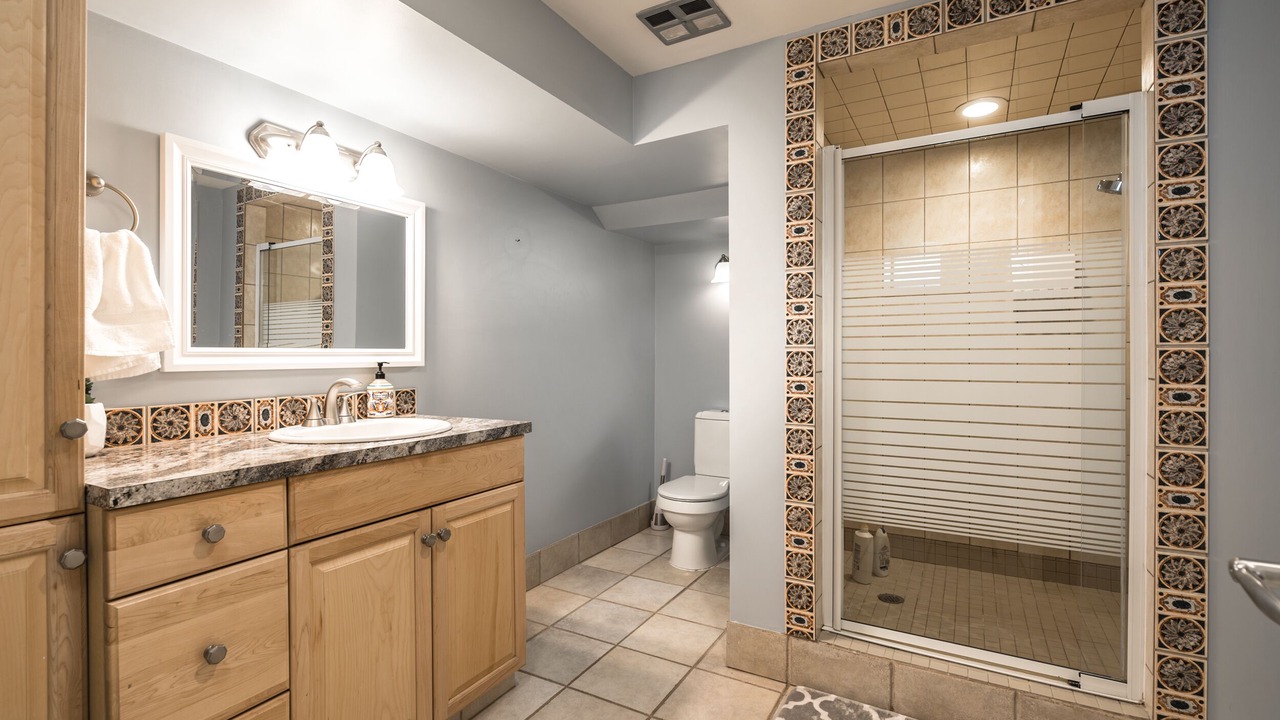 Photo of Bathroom in Haysboro