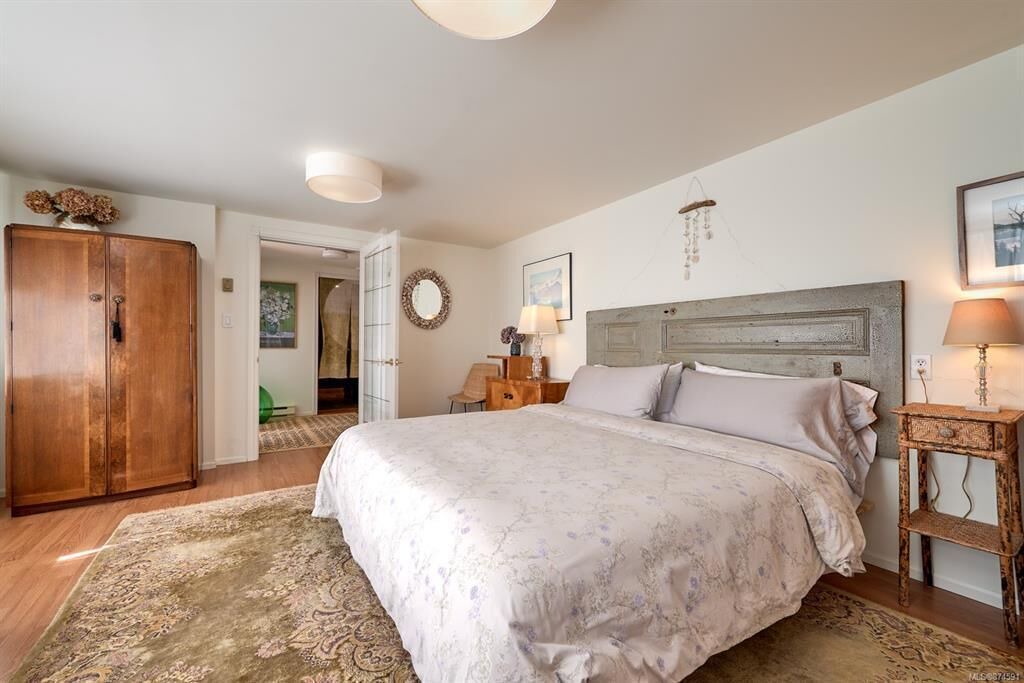 Photo of Bedroom in Fanny Bay