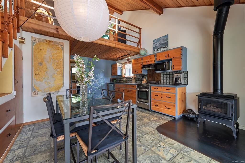 Photo of Kitchen in Fanny Bay