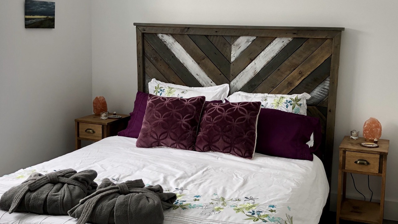 Photo of Bedroom in Lakeside