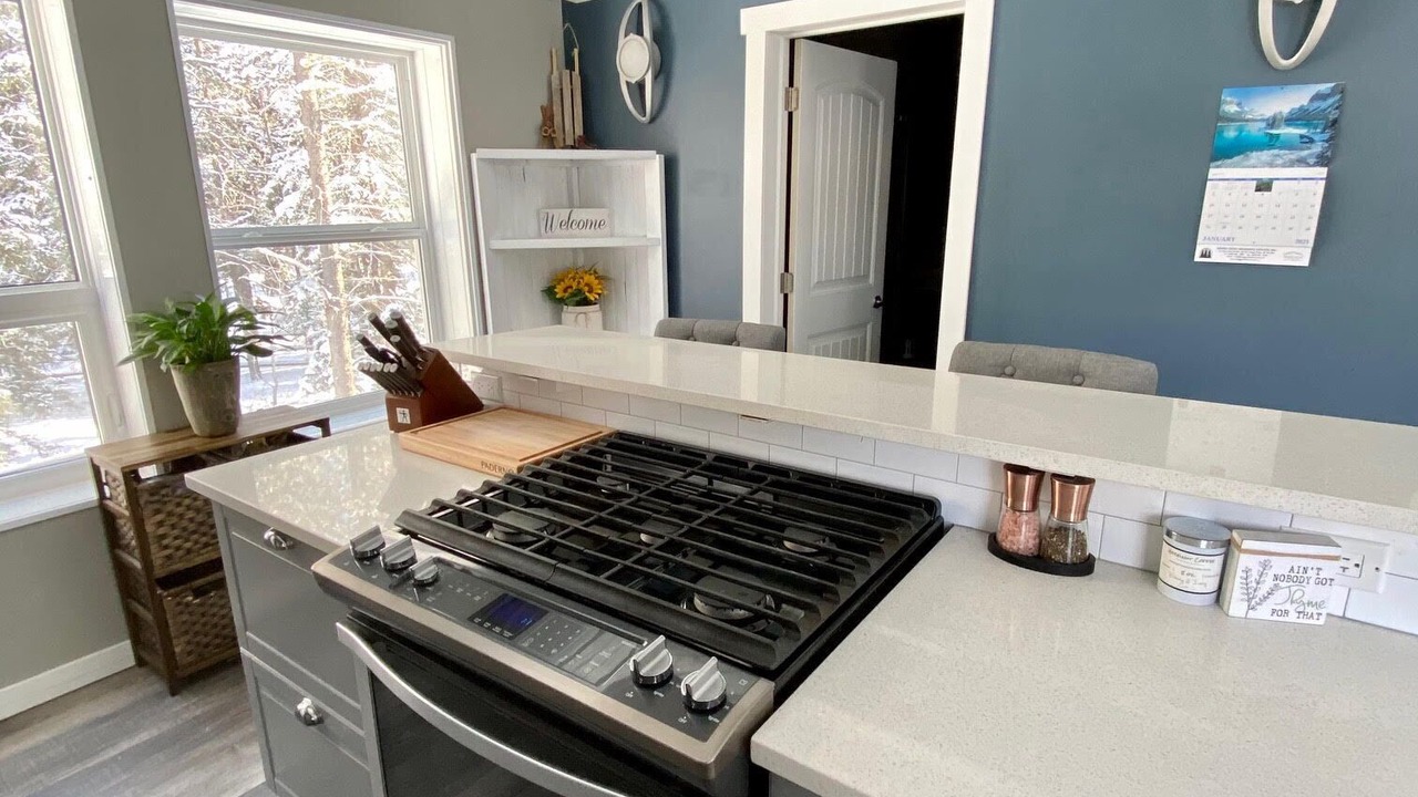 Photo of Kitchen in Bragg Creek