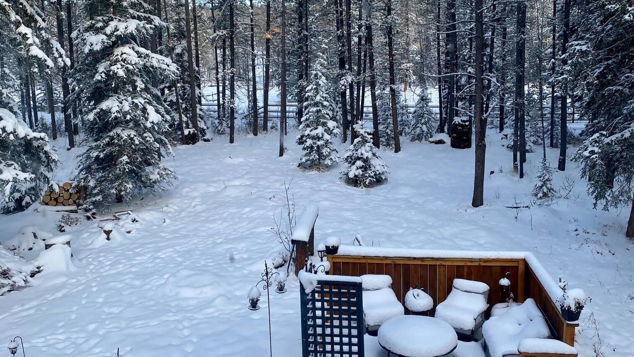 Photo of Patio Balcony in Bragg Creek