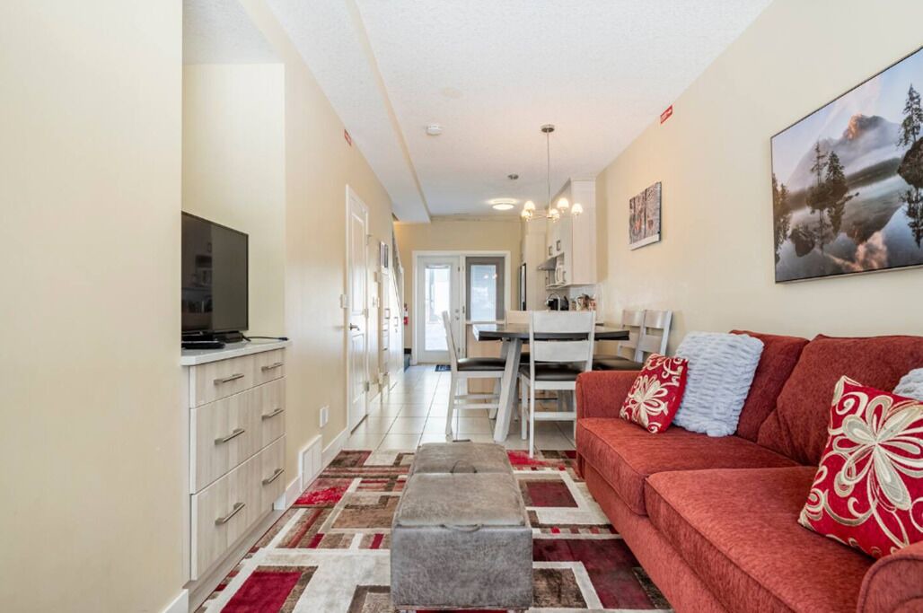 Photo of Livingroom in Harvie Heights