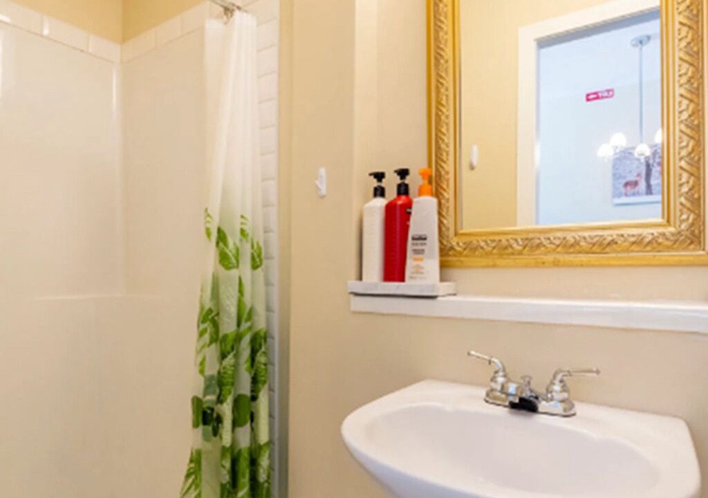 Photo of Bathroom in Harvie Heights