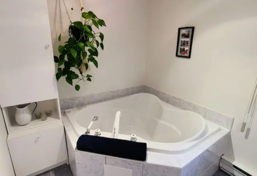 Photo of Bathroom in Chertsey