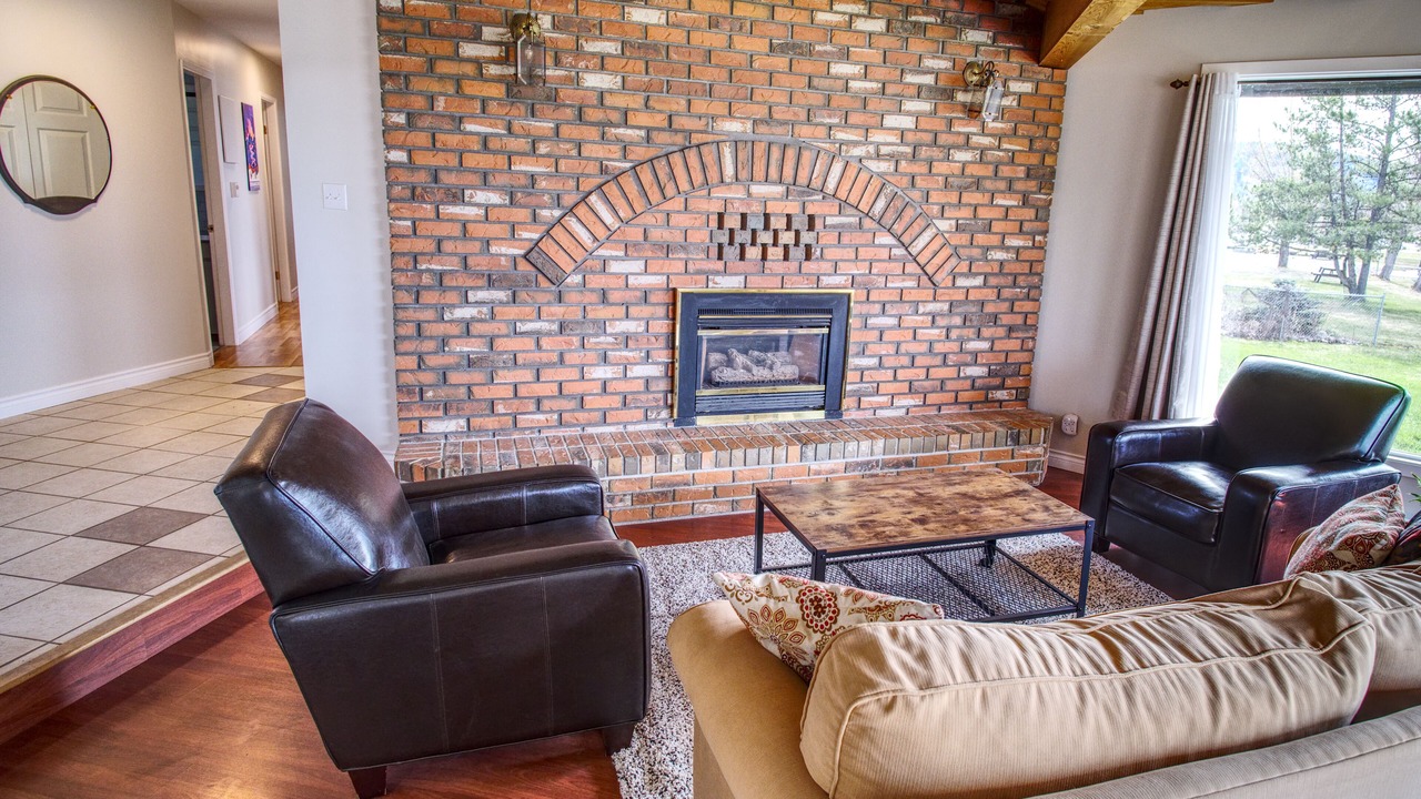 Photo of Livingroom in Quesnel