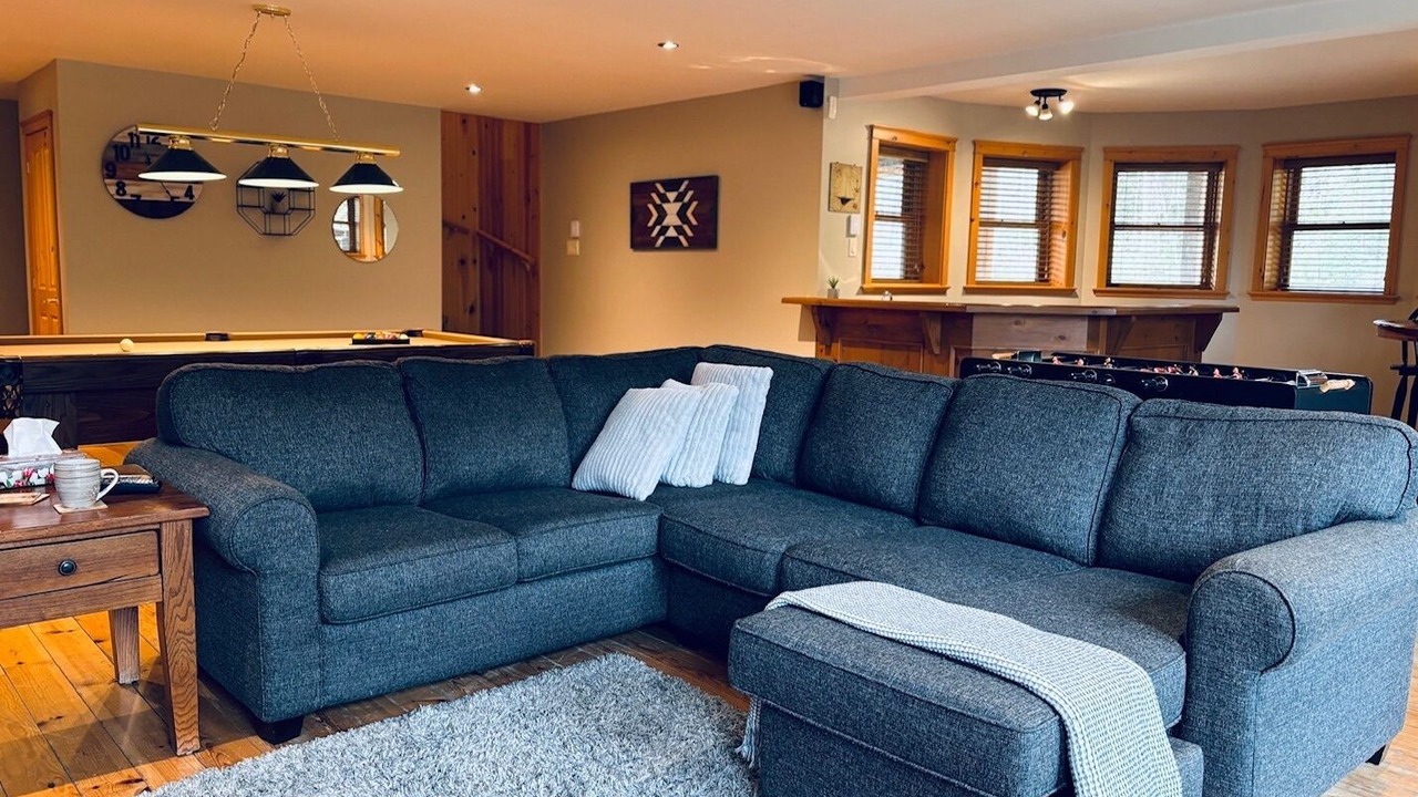 Photo of Livingroom in Fiddler Lake Resort