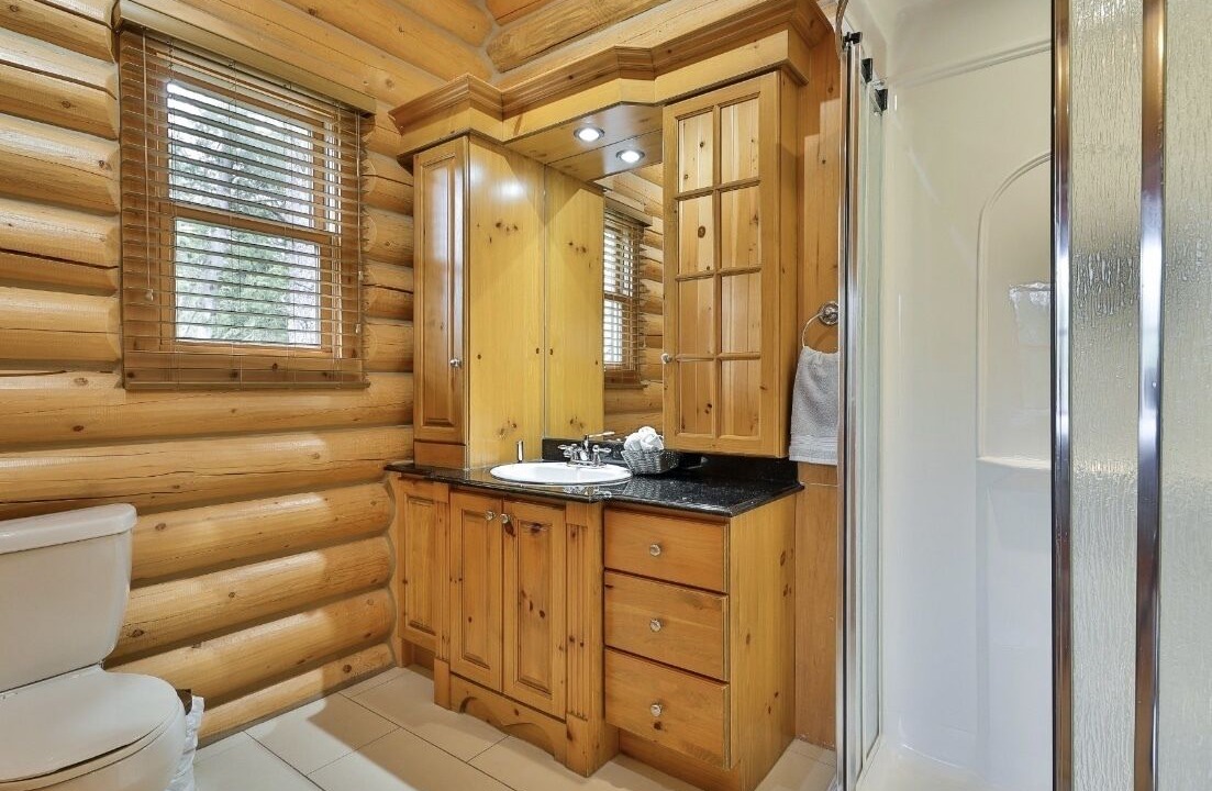 Photo of Bathroom in Fiddler Lake Resort