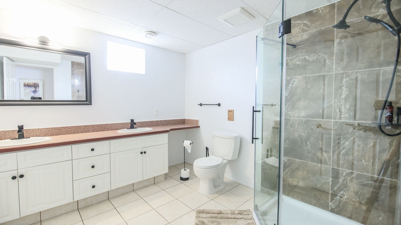 Photo of Bathroom in Okanagan-Similkameen