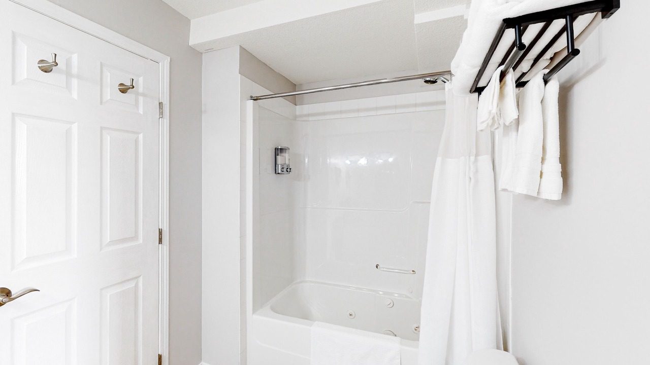 Photo of Bathroom in Big White Ski Resort