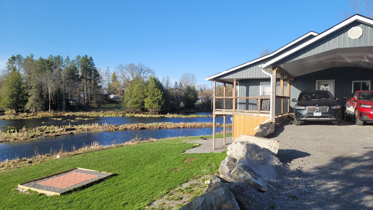 Photo of Outdoor in Gilmour
