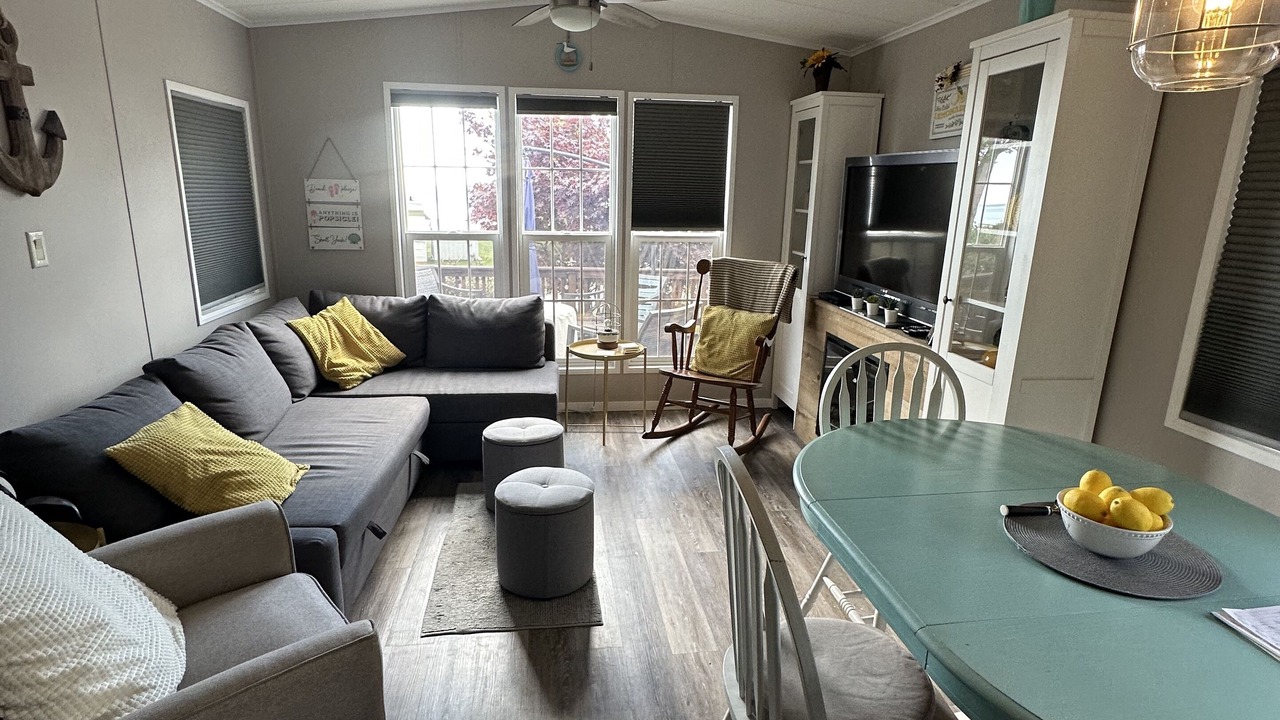 Photo of Livingroom in Sherkston