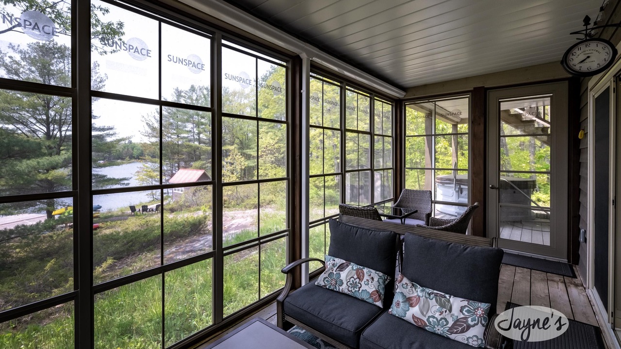 Photo of Bedroom in Gravenhurst