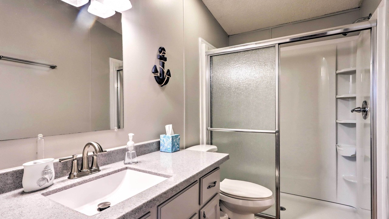 Photo of Bathroom in Linn Creek