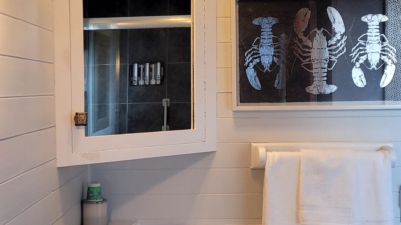 Photo of Bathroom in Cable Head East