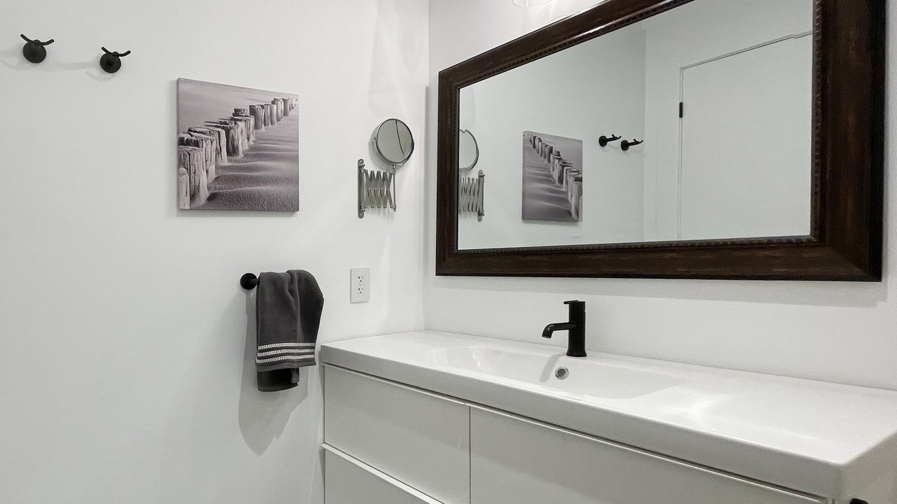 Photo of Bathroom in Clearview
