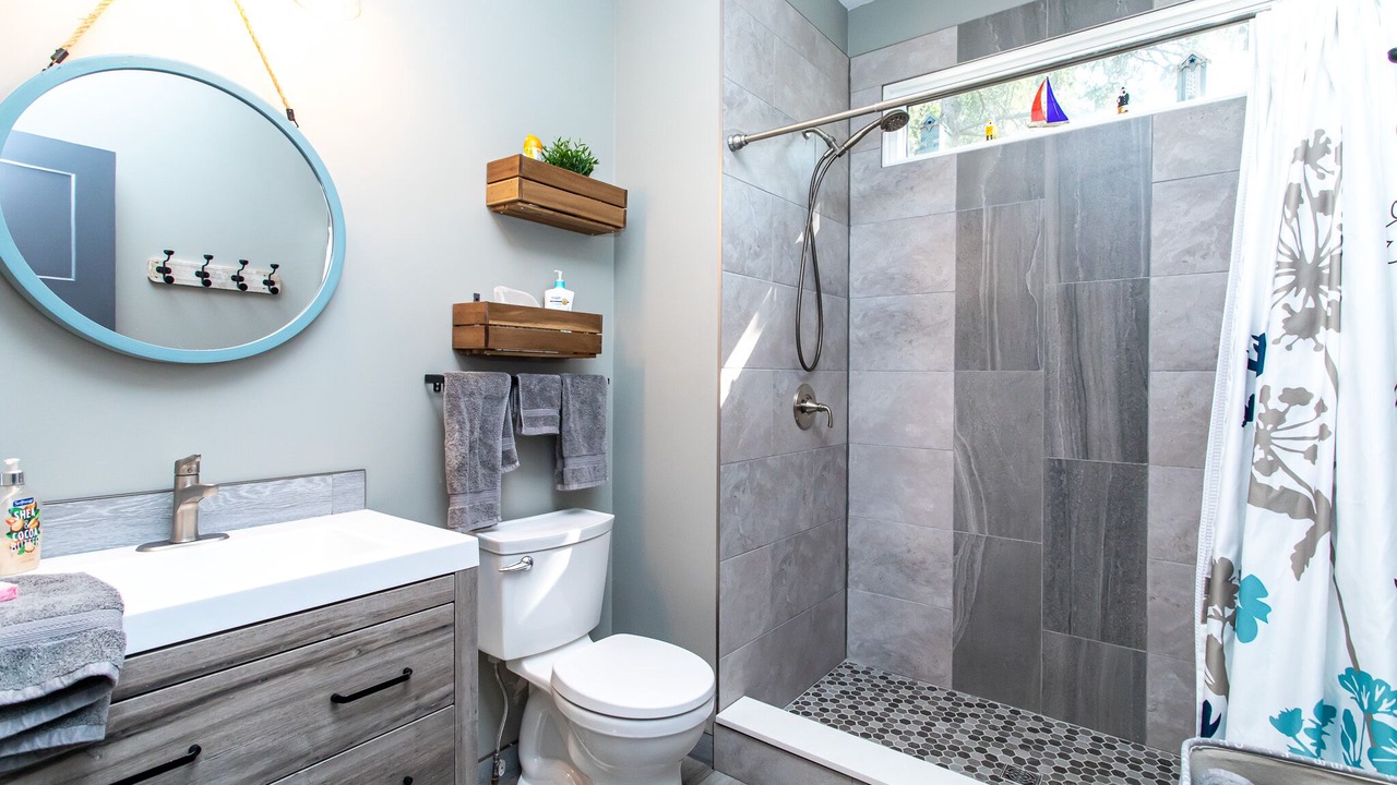 Photo of Bathroom in Central Alberta