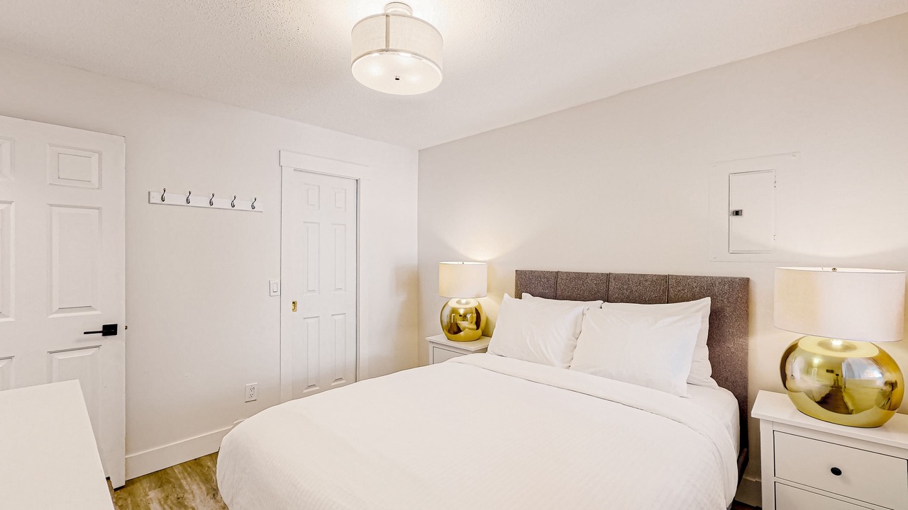 Photo of Bedroom in Snow Pine Estates