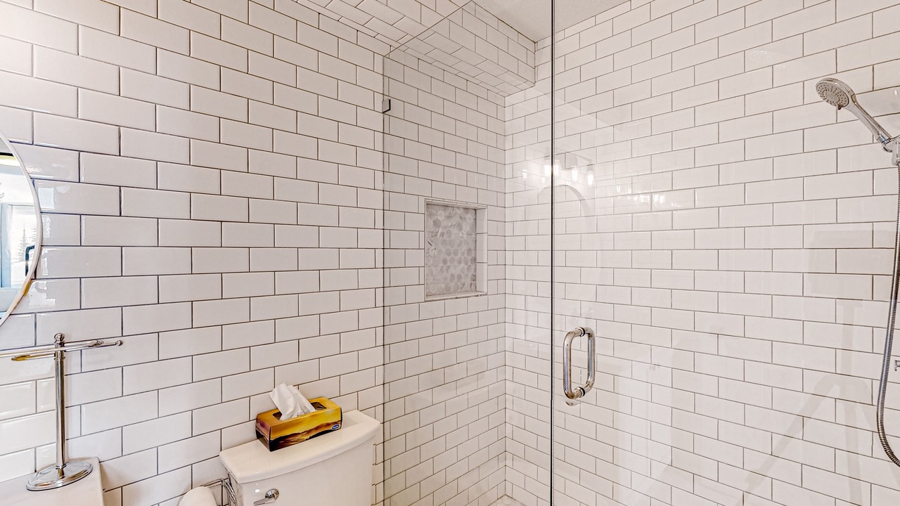 Photo of Bathroom in Snow Pine Estates