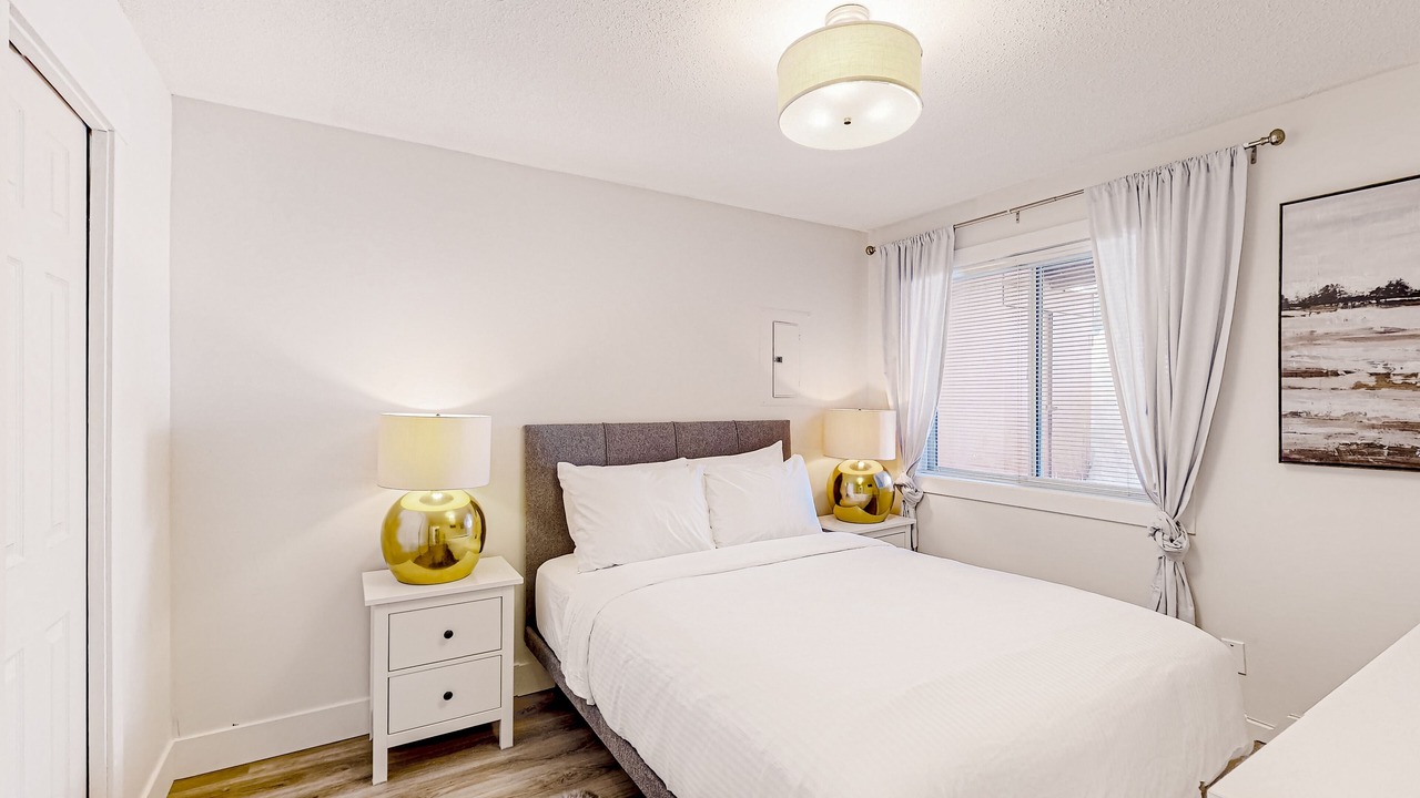 Photo of Bedroom in Snow Pine Estates