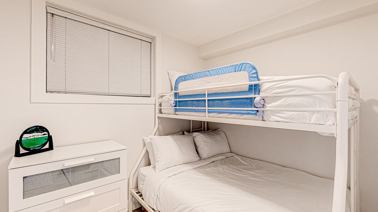 Photo of Bedroom in Snow Pine Estates