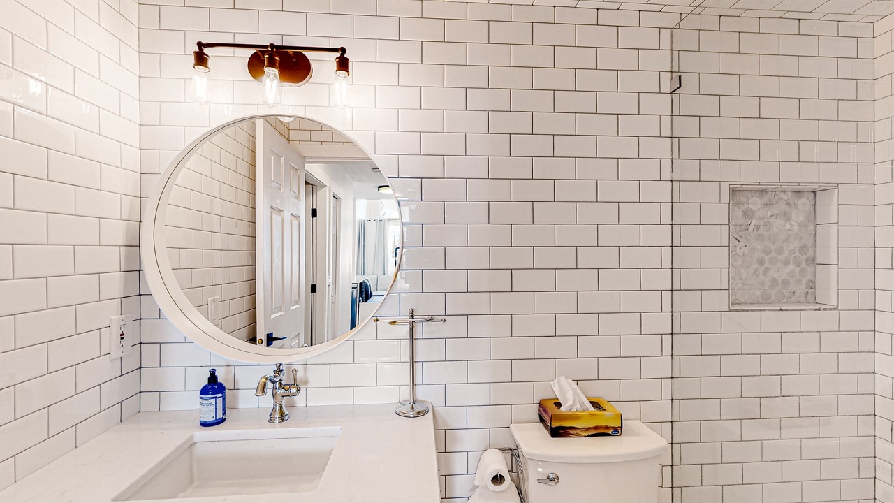 Photo of Bathroom in Snow Pine Estates