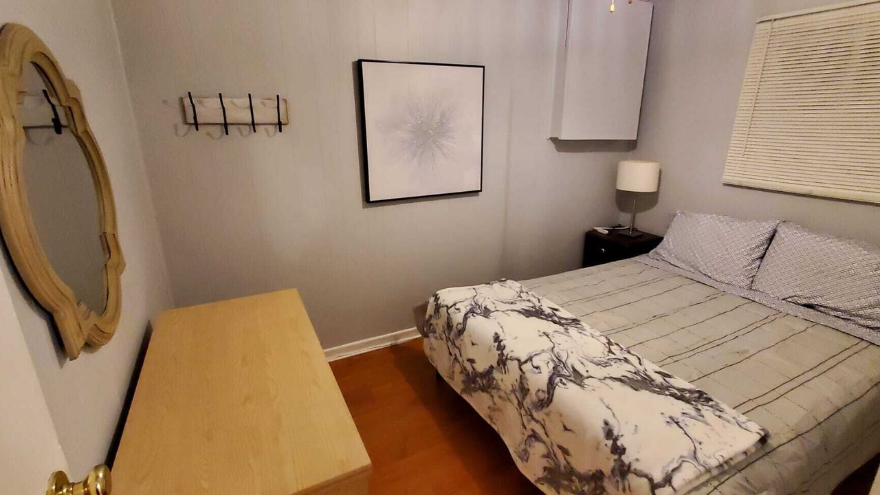 Photo of Bedroom in Foley