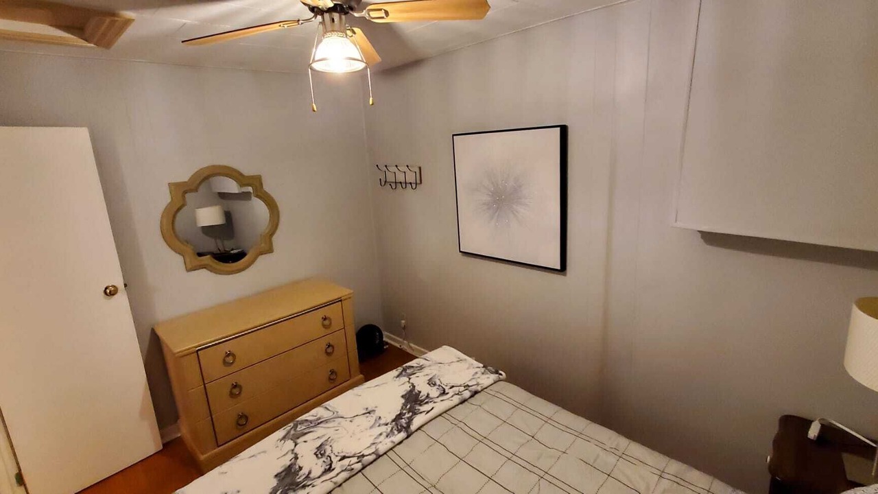 Photo of Bedroom in Foley