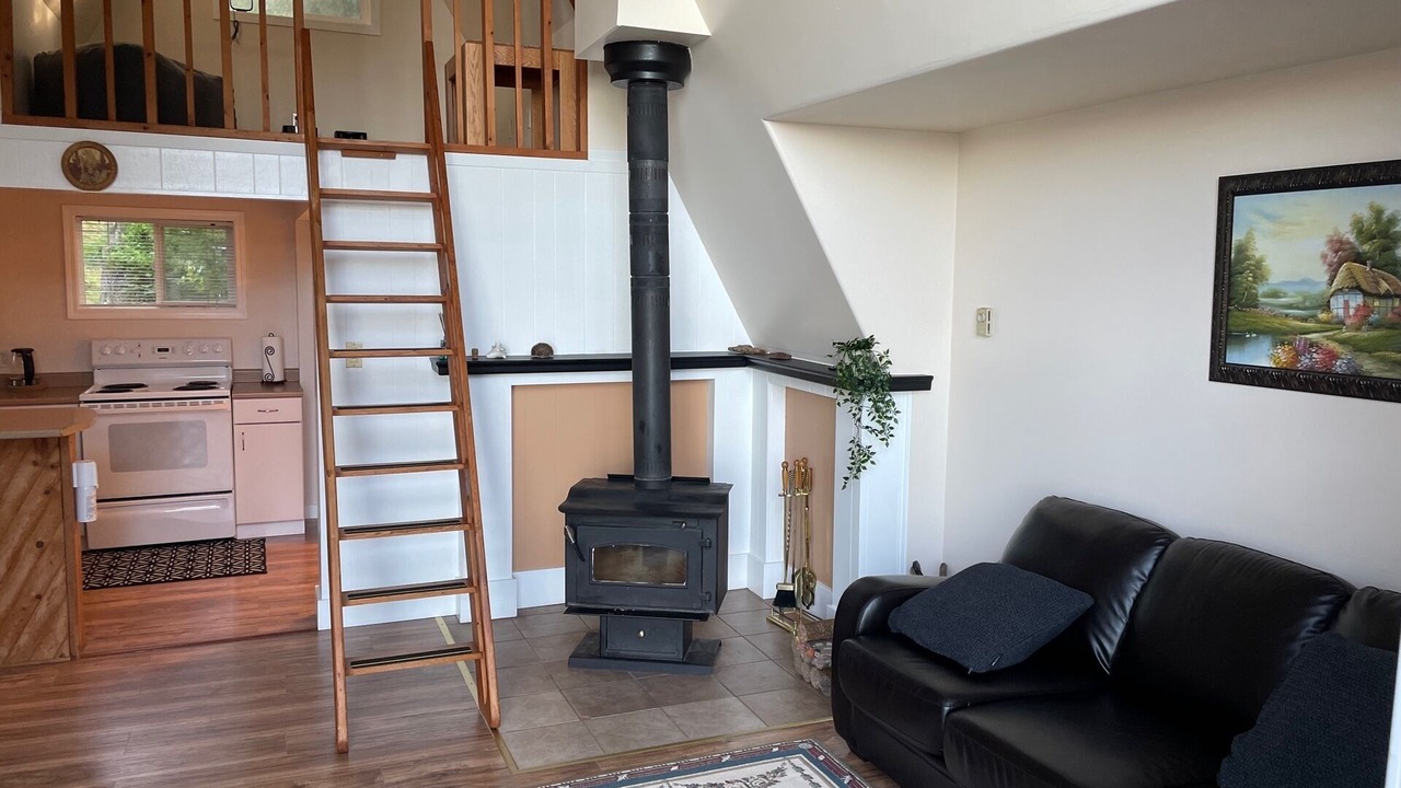 Photo of Livingroom in Otter Point