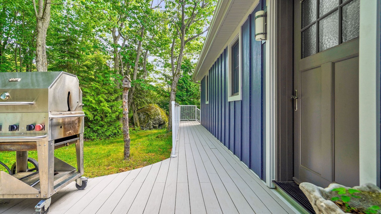 Photo of Patio Balcony in Georgian Bay