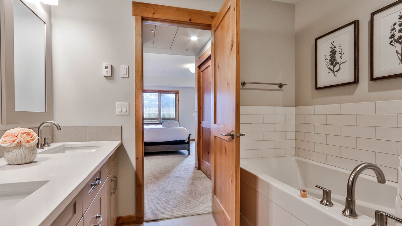 Photo of Bathroom in Canmore