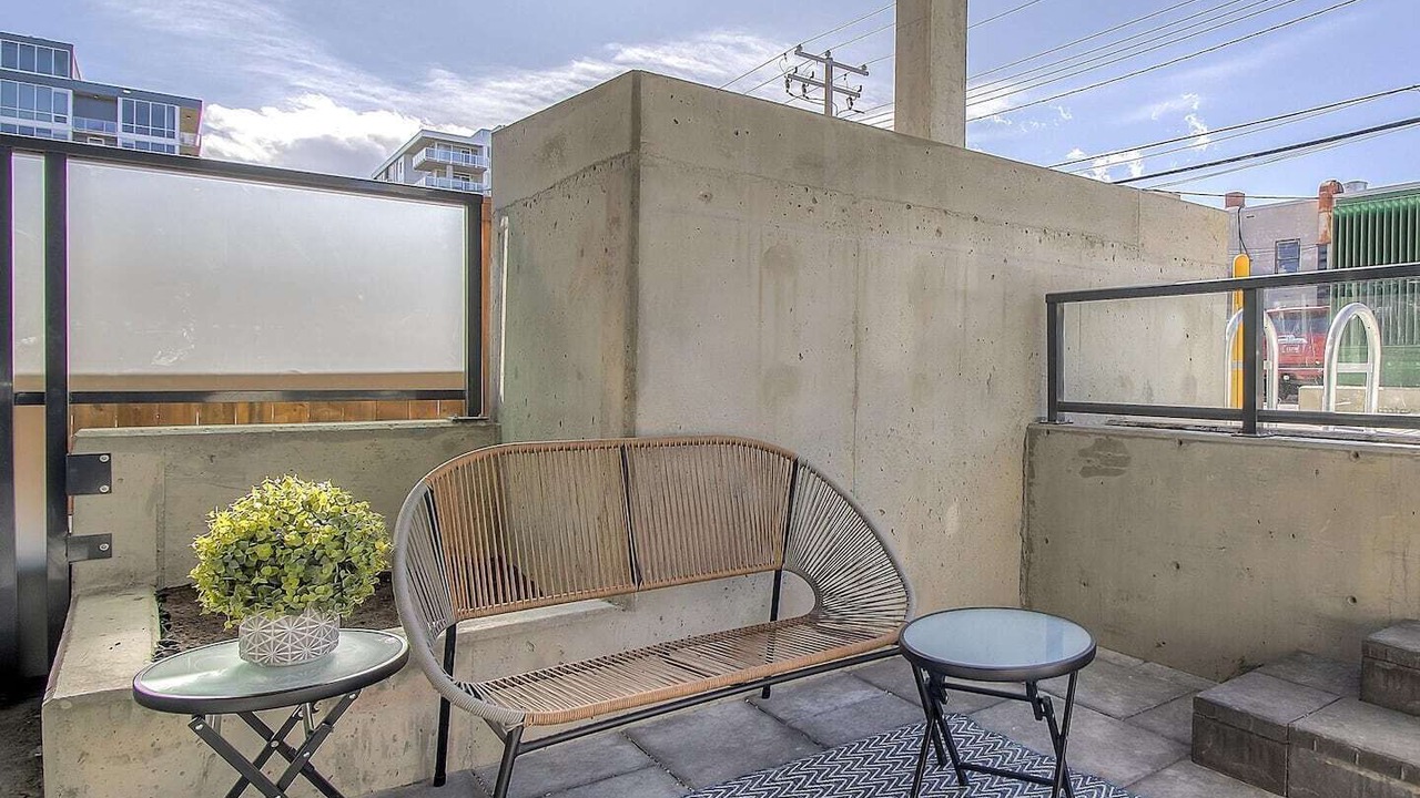 Photo of Patio Balcony in Sunnyside