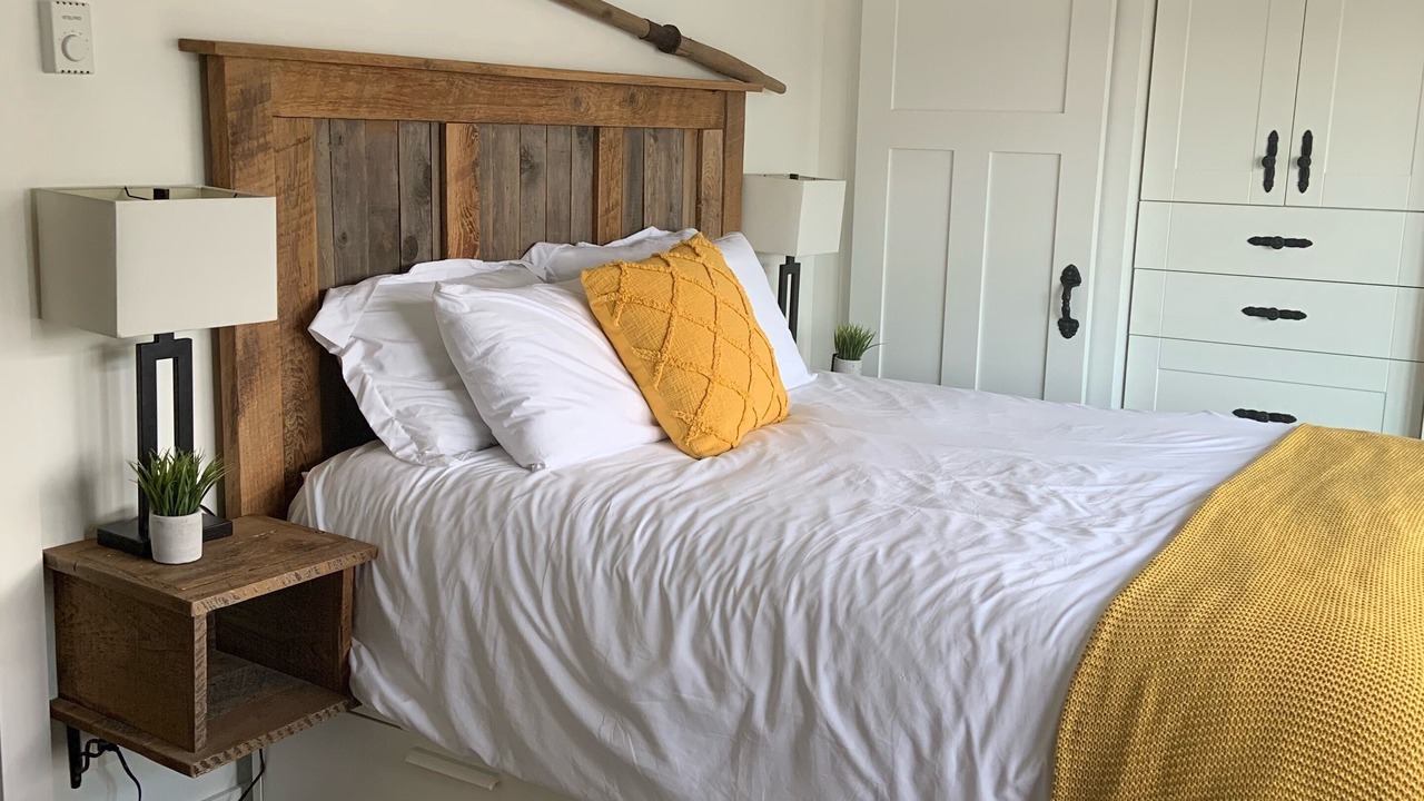 Photo of Bedroom in Cowichan Bay
