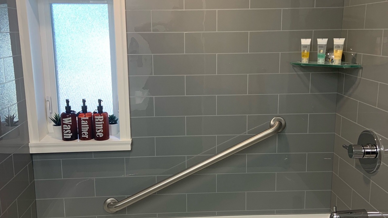 Photo of Bathroom in Cowichan Bay