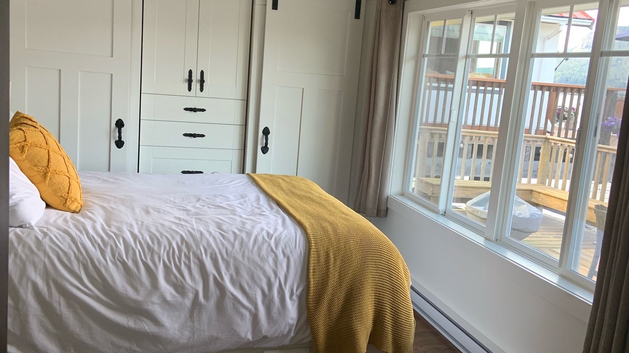 Photo of Bedroom in Cowichan Bay
