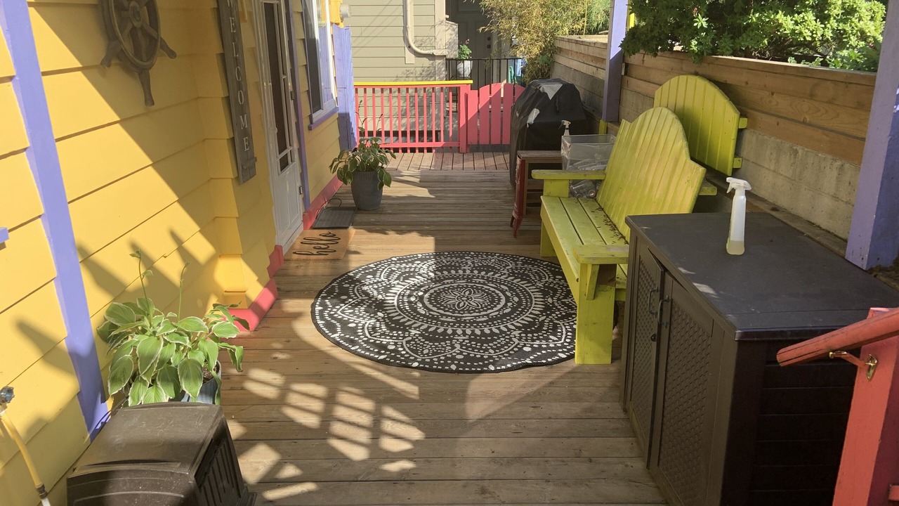 Photo of Patio Balcony in Cowichan Bay