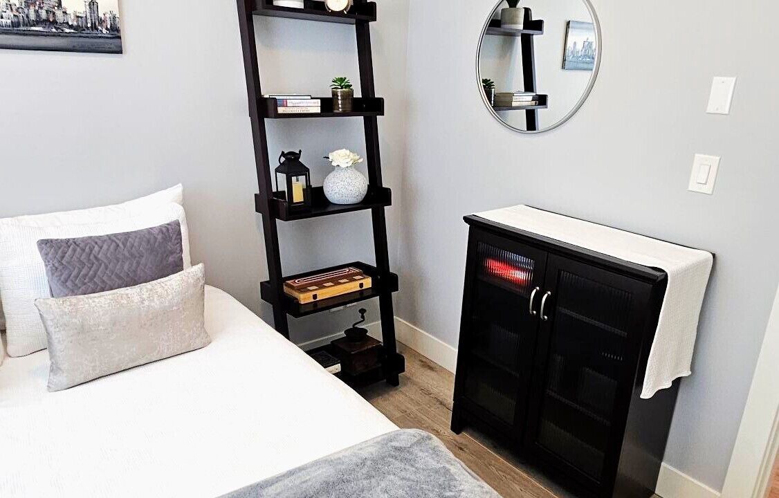 Photo of Bedroom in Colwood