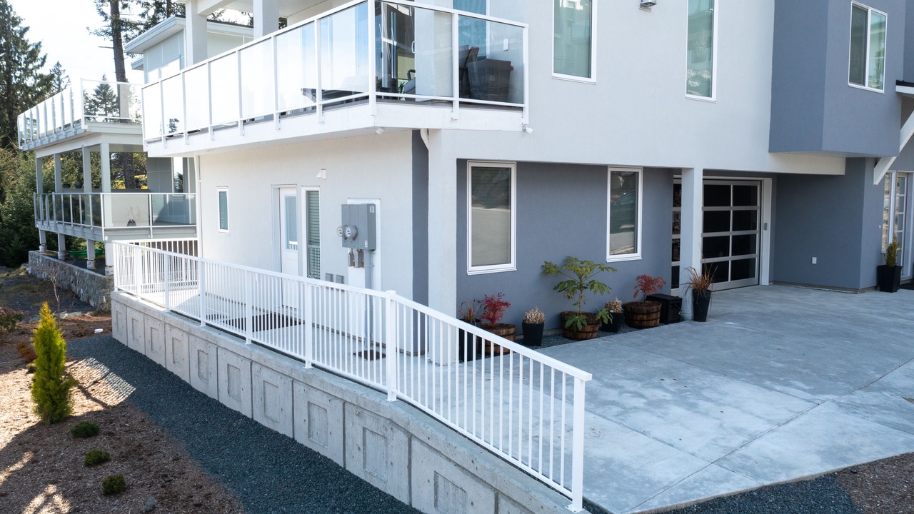 Photo of Outdoor in Colwood