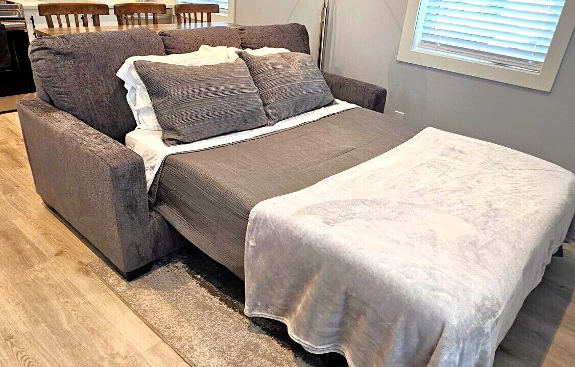 Photo of Bedroom in Colwood