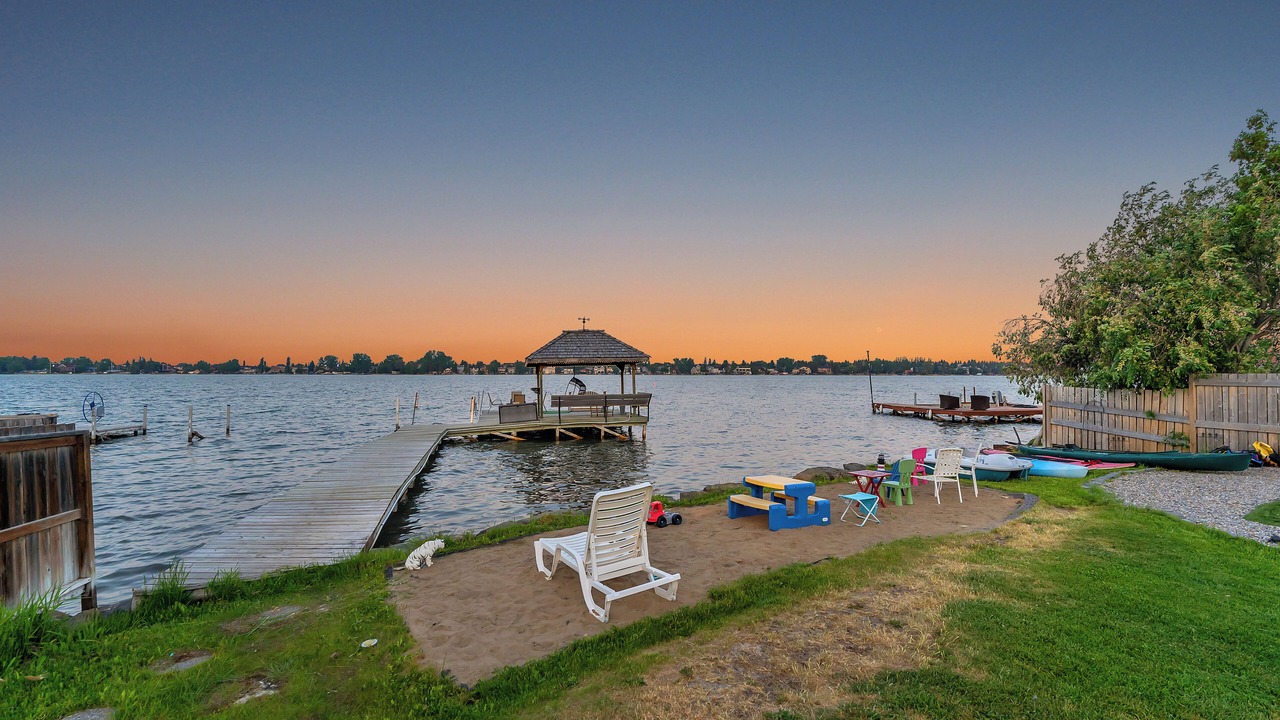 Photo of Others in Chestermere