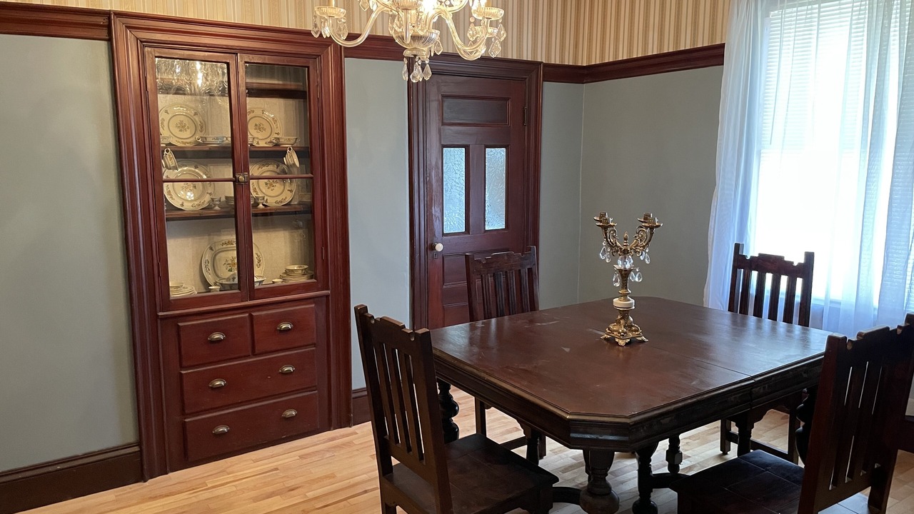 Photo of Livingroom in Lower Montague