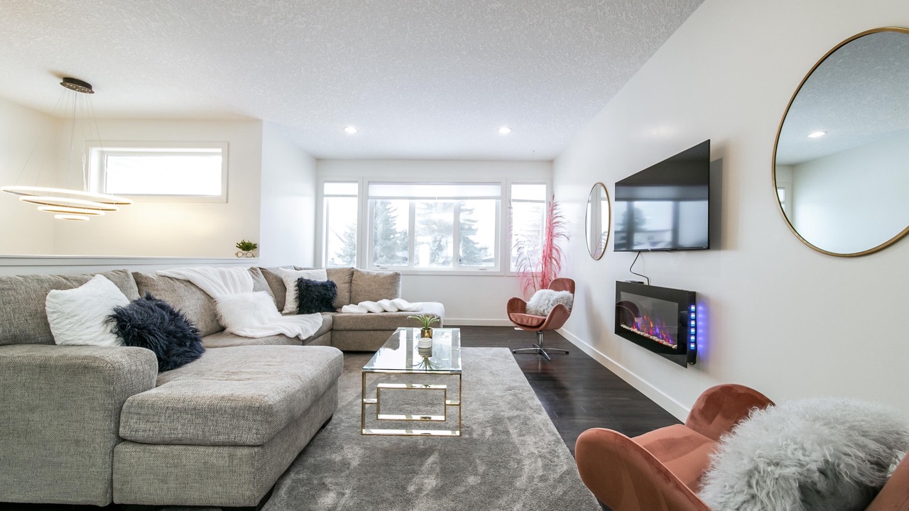 Photo of Livingroom in Jasper Place
