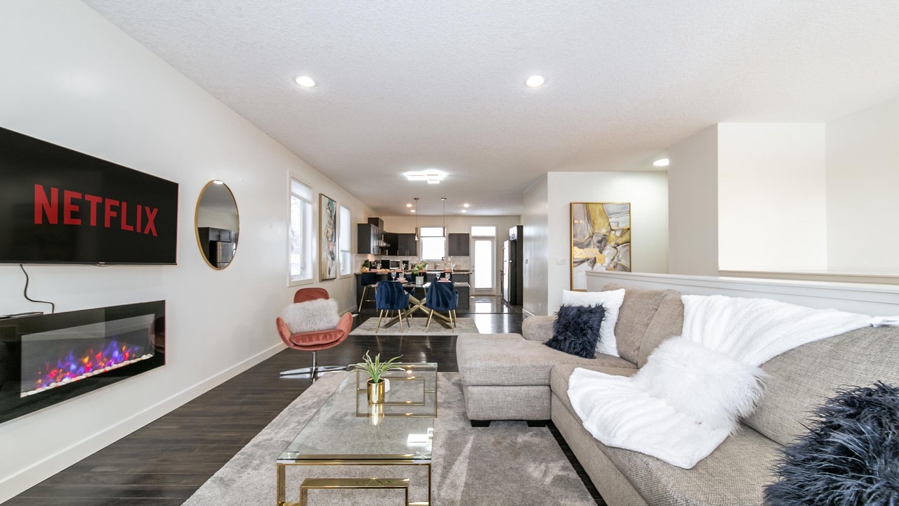 Photo of Livingroom in Jasper Place