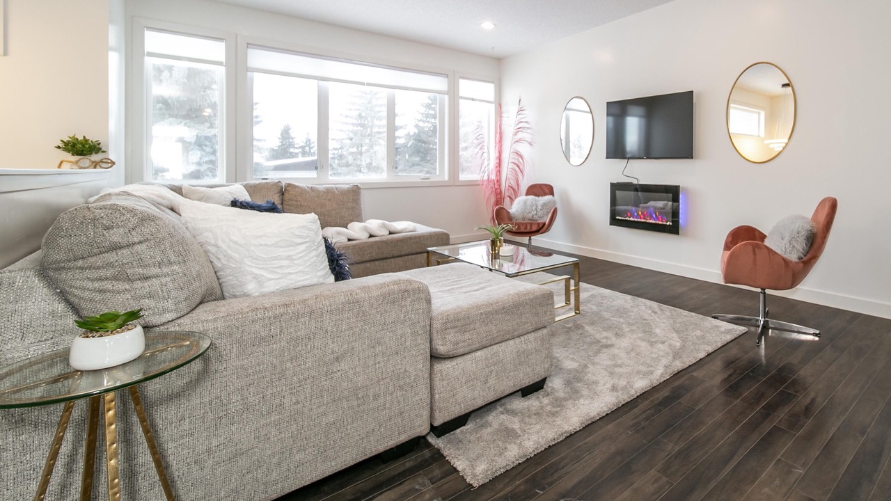 Photo of Livingroom in Jasper Place