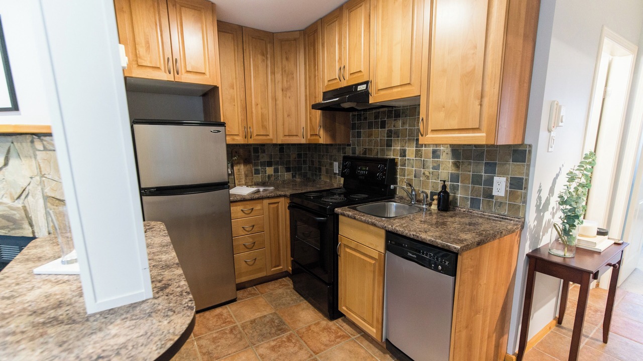Photo of Kitchen in Whistler Creekside
