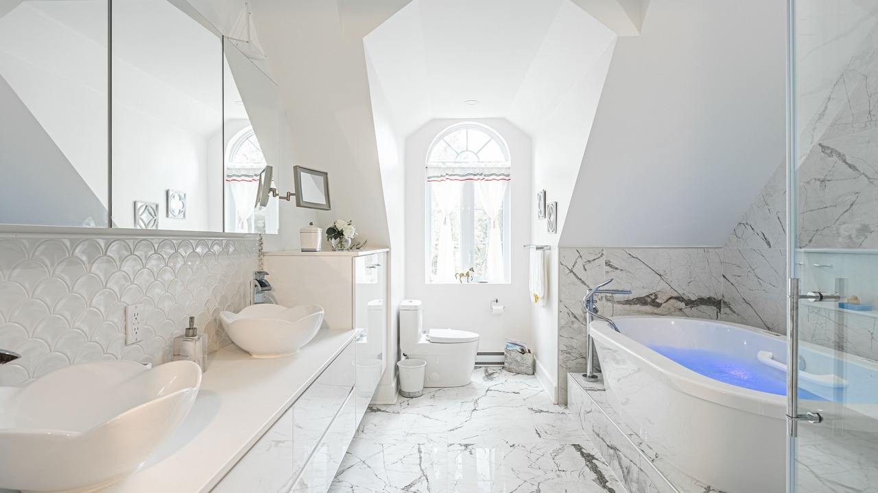 Photo of Bathroom in Shefford
