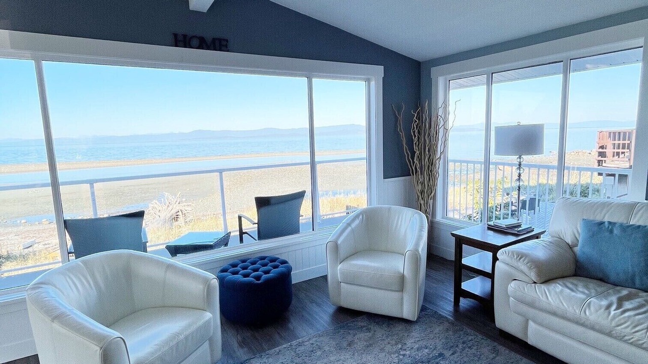Photo of Livingroom in Regional District of Nanaimo